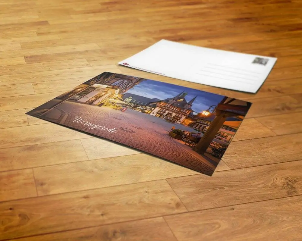 Rathaus mit Marktplatz bei Nacht (Postkarte)