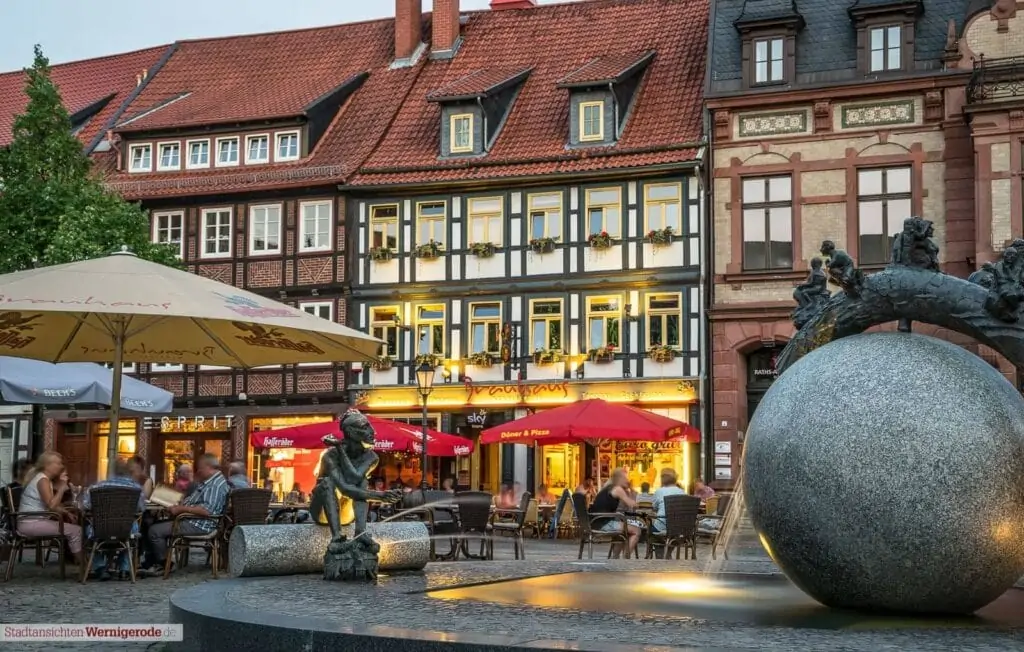 Nicolaiplatz am Abend