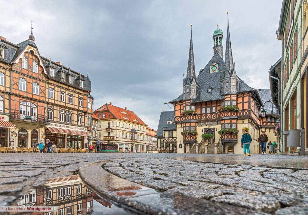 Marktplatz nach Regen