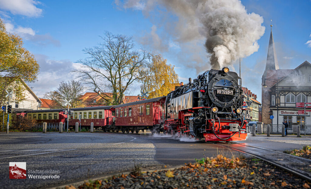 Dampfzug im Herbst – Wernigerode Dampfzug im Herbst – Wernigerode