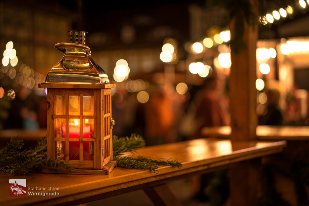 Laterne auf dem Weihnachtsmarkt – Wernigerode Laterne auf dem Weihnachtsmarkt – Wernigerode