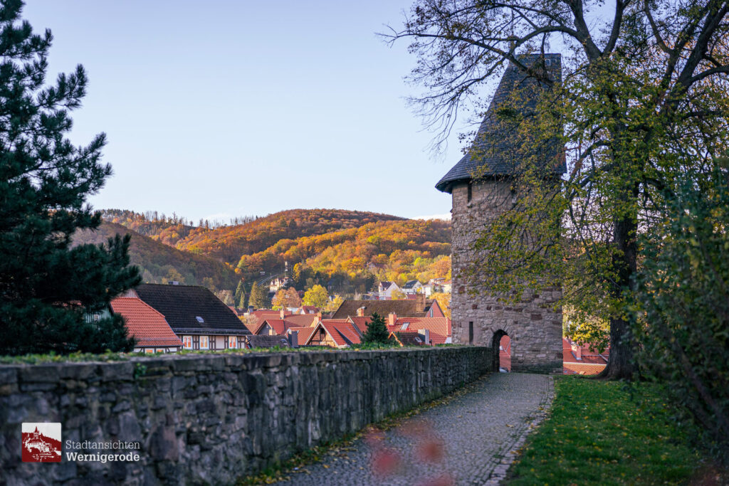 Stadtmauer im Herbst – Wernigerode