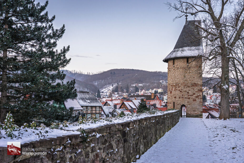 Stadtmauer im Schnee – Wernigerode Stadtmauer im Schnee – Wernigerode