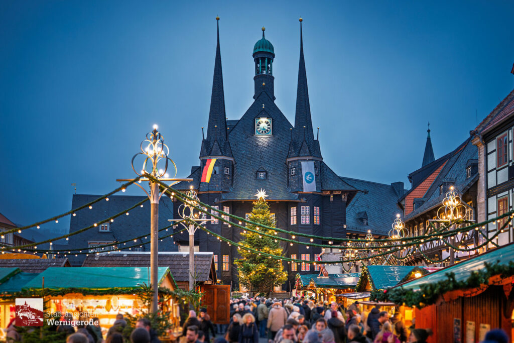 Weihnachtsmarkt am Rathaus – Wernigerode Weihnachtsmarkt am Rathaus – Wernigerode