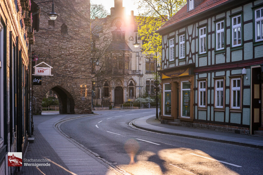Westerntor im Morgenlicht – Wernigerode Westerntor im Morgenlicht – Wernigerode